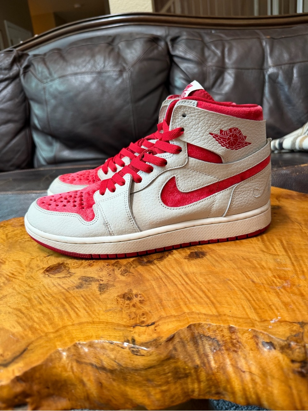 Nike Air Jordan 1 Zoom CMFT 2 Valentine's Day White Red Women 10 Men 8.5
